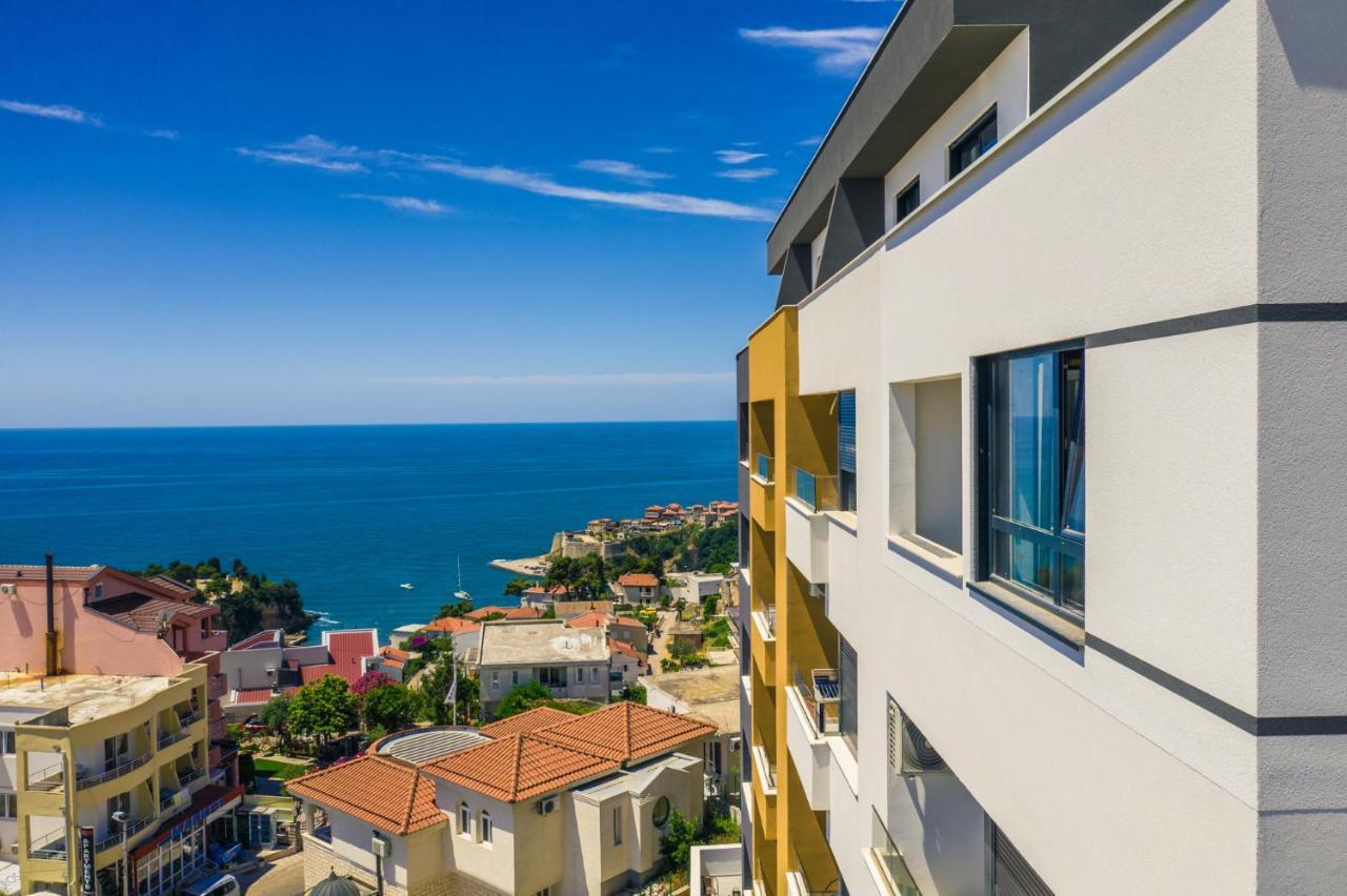 Eagles Apartments & Suites Ulcinj Buitenkant foto