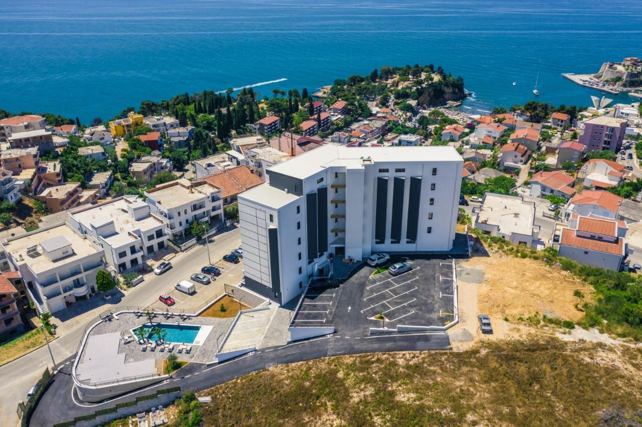 Eagles Apartments & Suites Ulcinj Buitenkant foto