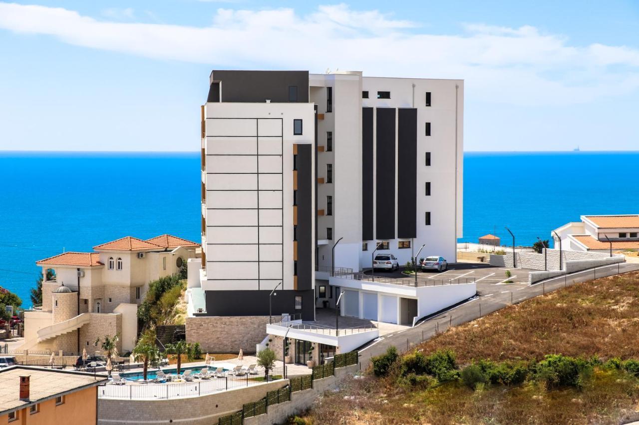 Eagles Apartments & Suites Ulcinj Buitenkant foto